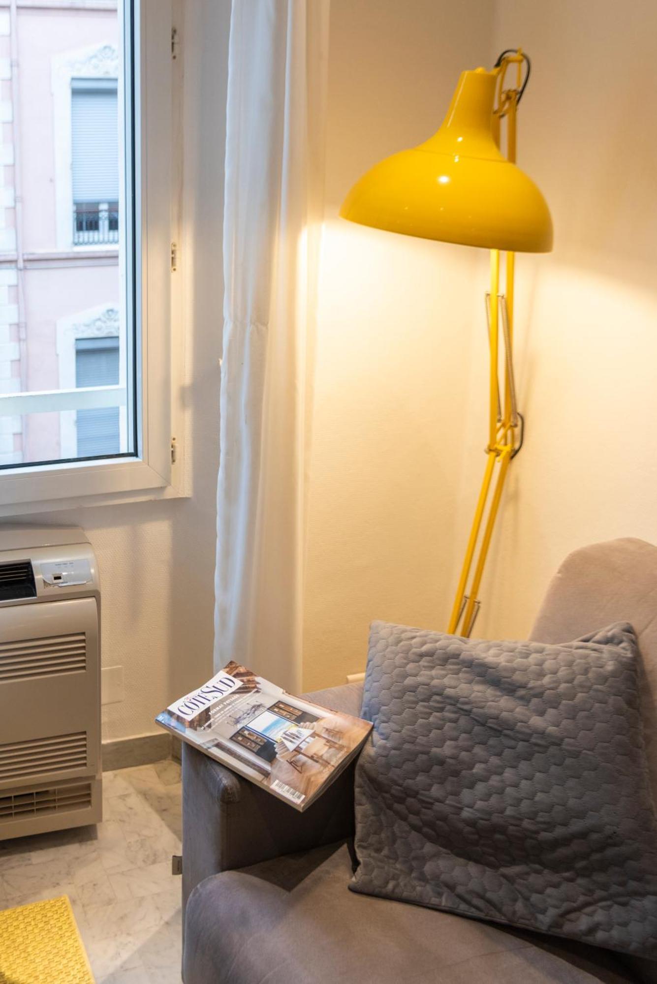 Lovely Renovated 45M2 In The Hearth Of Cannes Zewnętrze zdjęcie